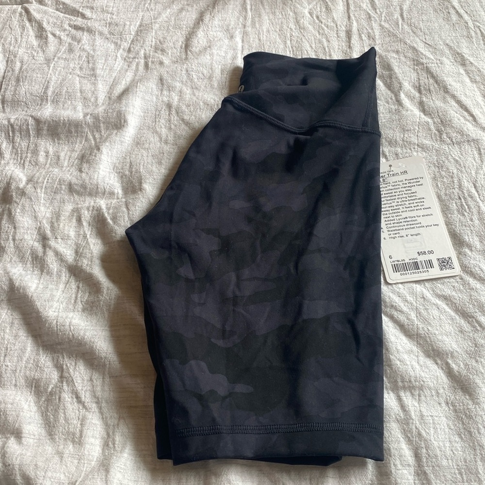 Lululemon wunder train HR Short 8”, black camo size 6